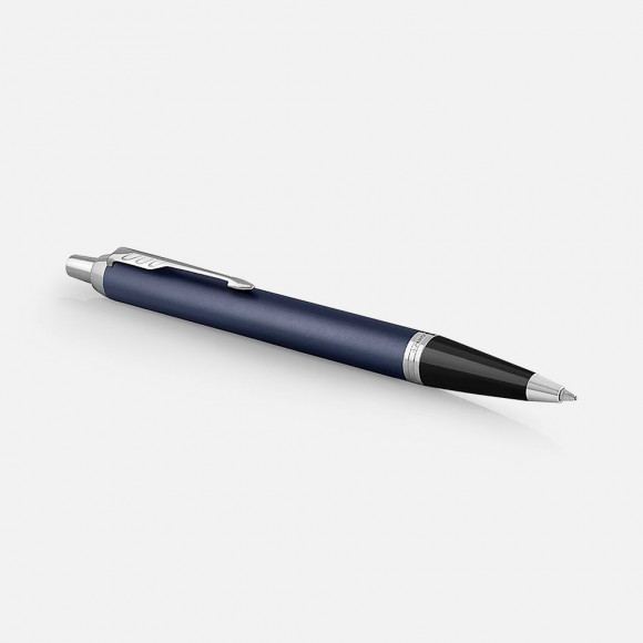 Ручка шариковая Parker IM Core Matte Blue CT, темно-синяя с черным Ручка шариковая Parker IM Core Matte Blue CT, темно-синяя с черным