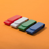 USB flash-карта SWING (8Гб), черный, 6,0х1,8х1,1 см, пластик USB flash-карта SWING (8Гб), черный, 6,0х1,8х1,1 см, пластик